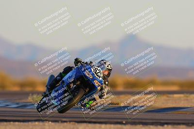 media/Jan-21-2023-CVMA (Sat) [[b9eef8ba1f]]/Race 13 500 Supersport-350 Supersport/